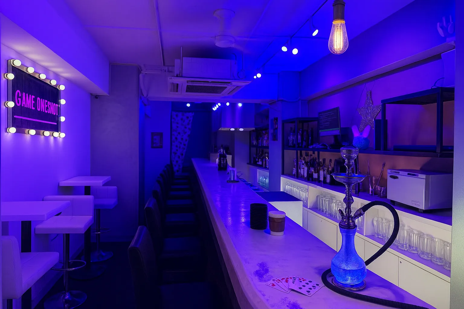 運命BARの店内